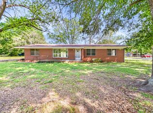 801 N Winnsboro St, Quitman, TX 75783