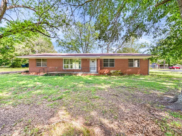 801 N Winnsboro St, Quitman, TX 75783