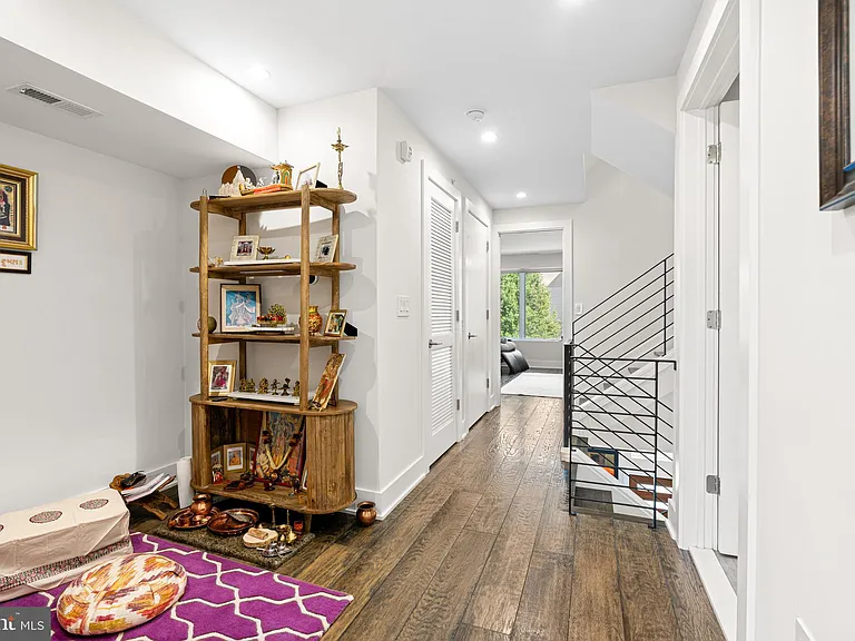 212 N 21st St #1 — Photo 17
