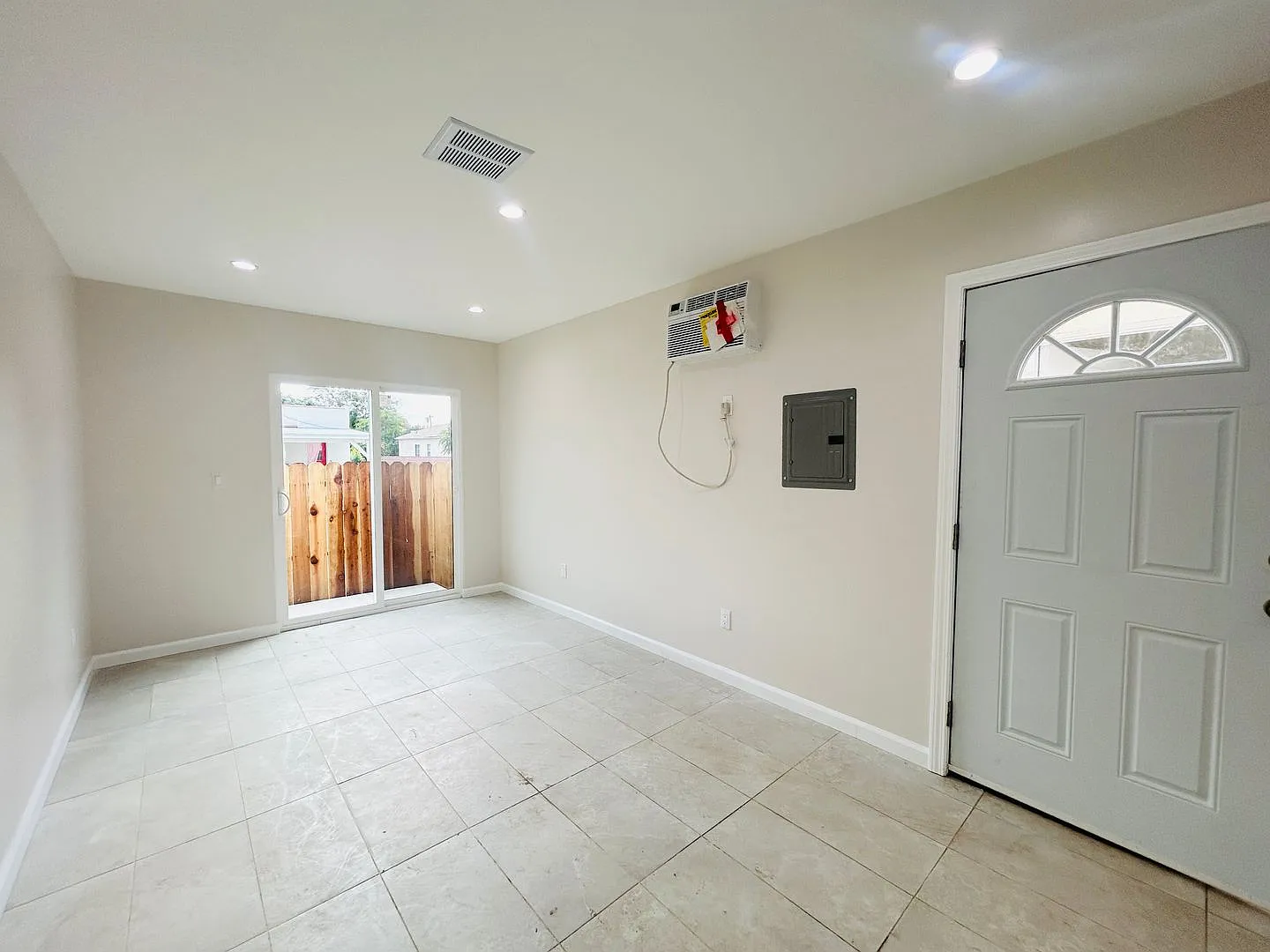 Sylvan Apartments — Photo 3