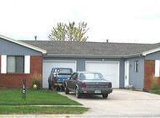 10609-10611 Oak Valley Rd, Fort Wayne, IN 46845