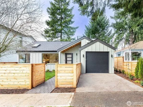 7341 21st Avenue NE #B, Seattle, WA 98115