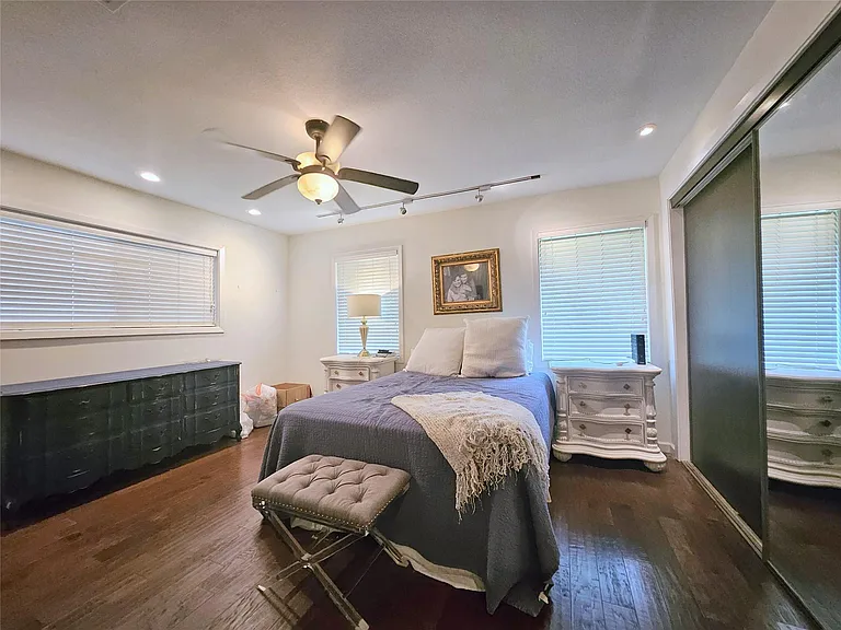 5019 Yarwell Dr — Photo 10