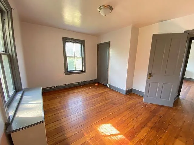 227 E High St — Photo 22
