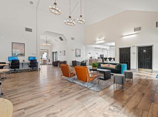 7351 Yountville Dr #7321-202, Gainesville, VA
