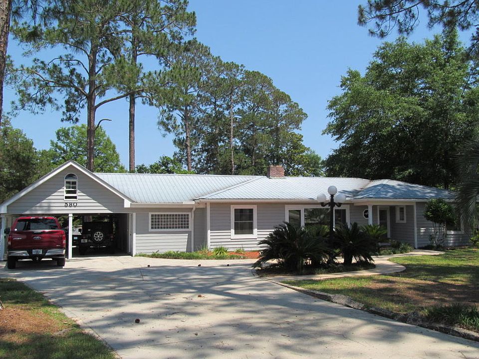 1st image of 580 Twin Lakes Dr