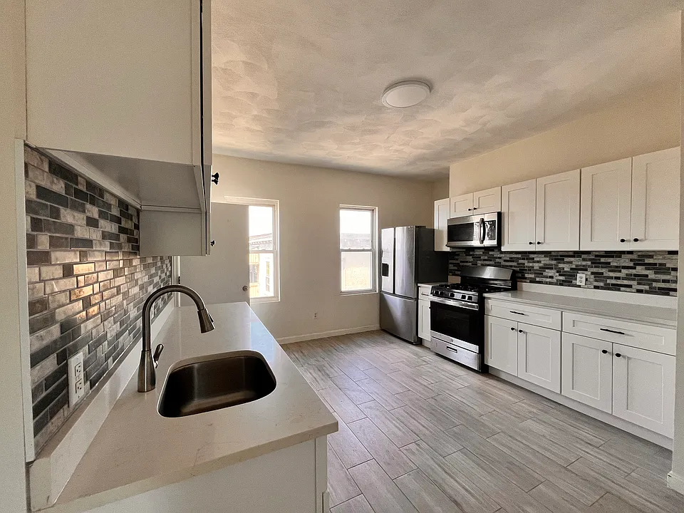 508 Broadway #1