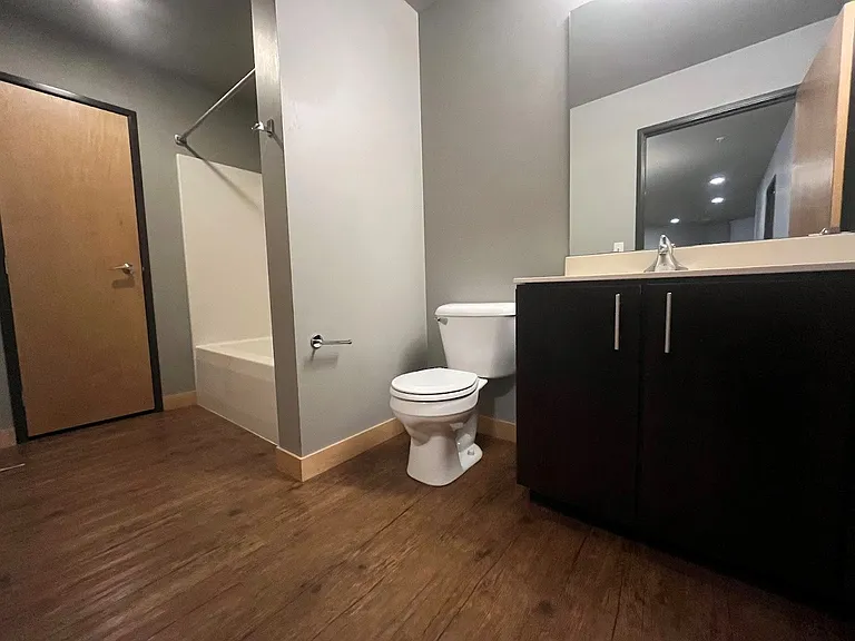 222 State St — Photo 15
