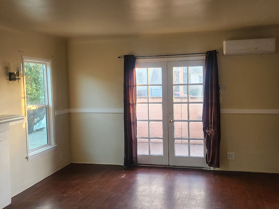 1st image of 633 W 73rd St #633