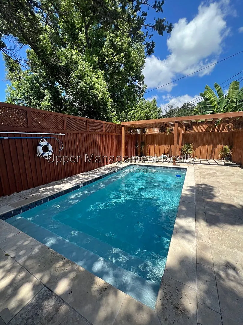3 bed, 2.0 bath, $3,600 — Photo 2
