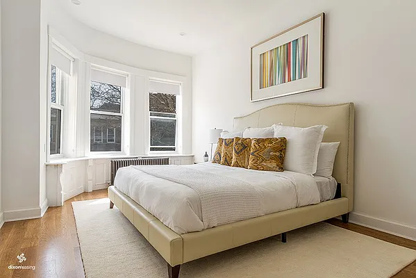 Rented by Dixon Advisory USA Inc. | media 24