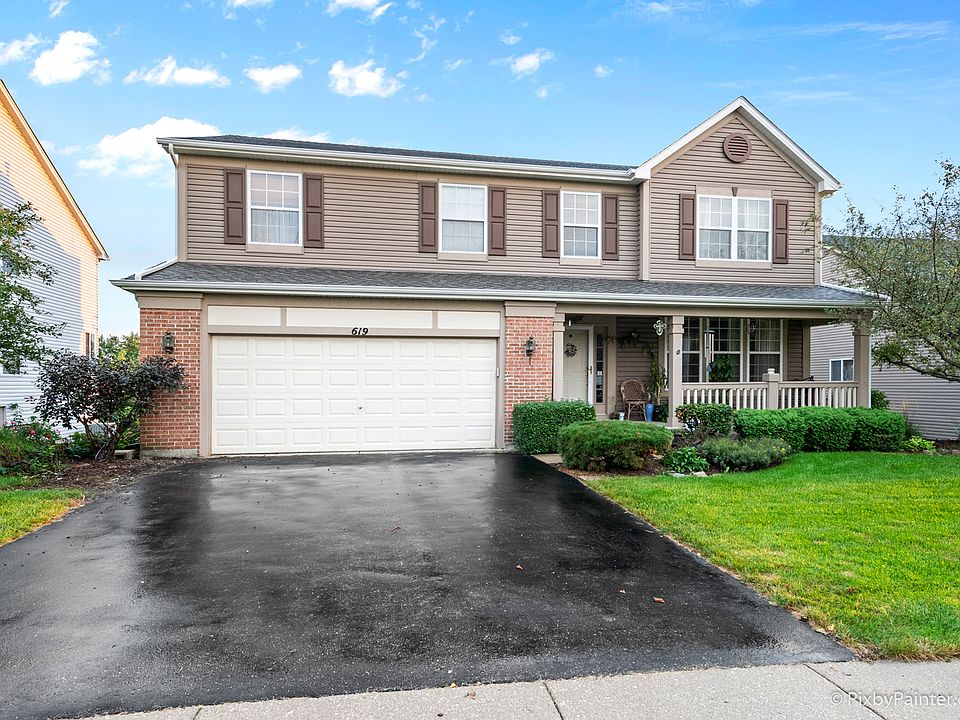 1st image of 619 Oakwood Ln