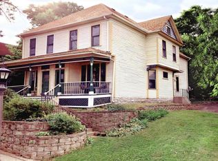 720 3rd St E, Saint Paul, MN 55106