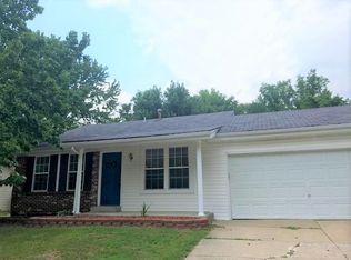 33 Huntsman Trl, Saint Peters, MO 63376