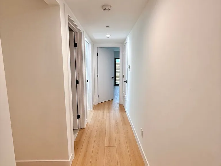2705 Benedict St — Photo 13