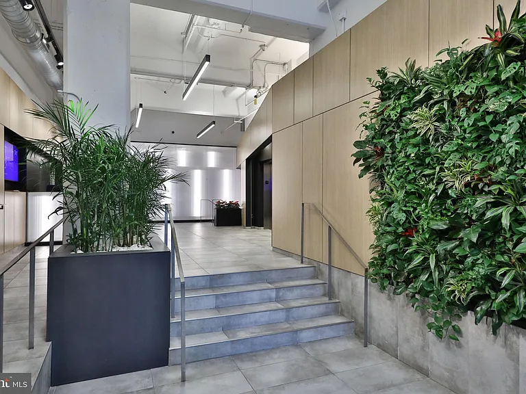 2200 Arch St #609 — Photo 6