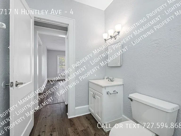 7717 N Huntley Ave #4 — Photo 6
