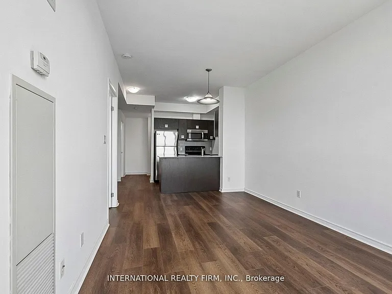 3391 Bloor St W #1011 — Photo 13