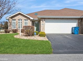 1010 Easy St UNIT A, Crown Pt, IN 46307