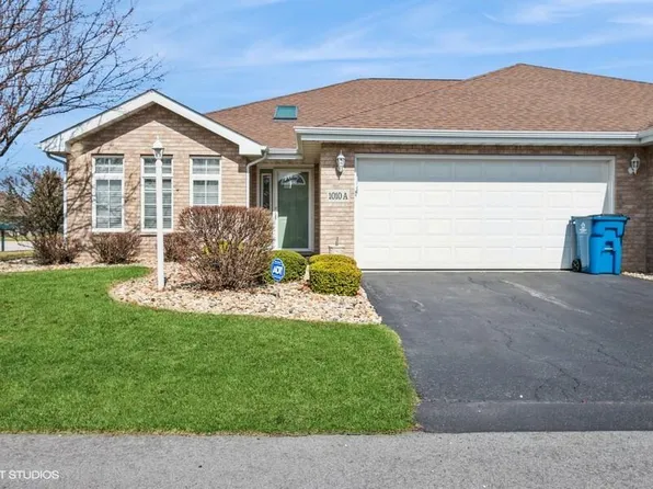 1010 Easy St Unit A, Crown Pt, IN 46307