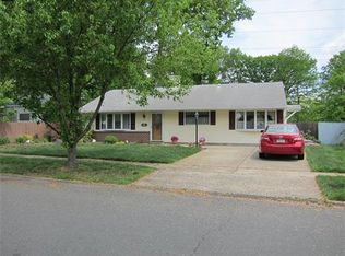 41 Colton Rd, Edison, NJ 08817