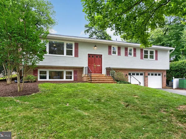 1933 Relda Ct, Falls Church, VA 22043