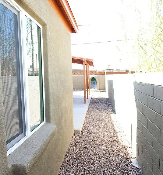 202 W Laguna St — Photo 24