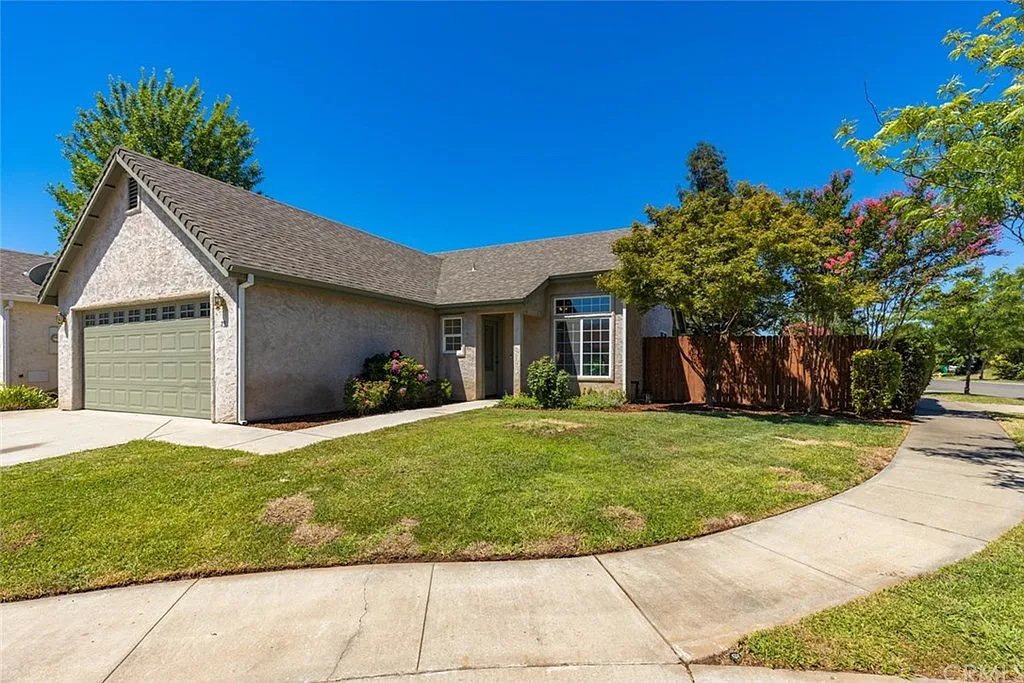 13 Cleaves Ct photo 1