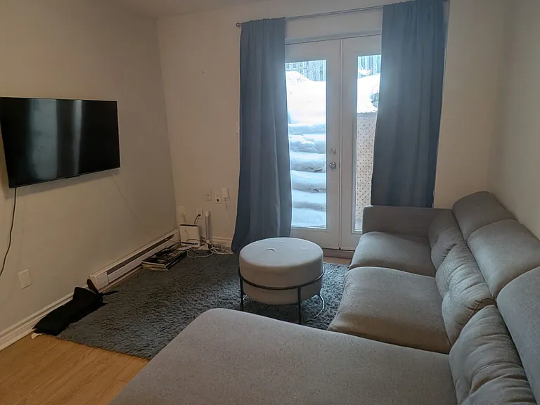 264 Monarch Park Ave #5 — Photo 11