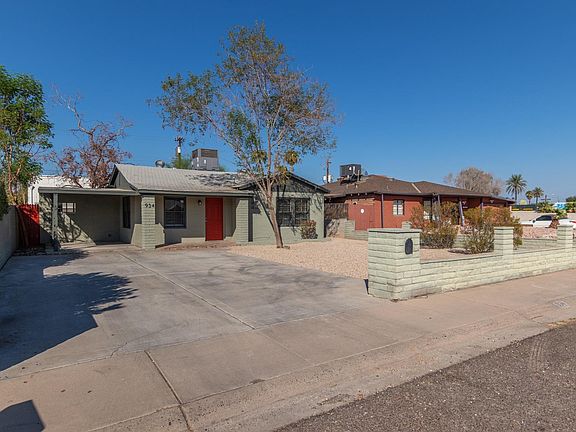 3rd image of 934 E Amelia Ave