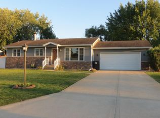 7551 W 83rd Ln, Crown Point, IN 46307