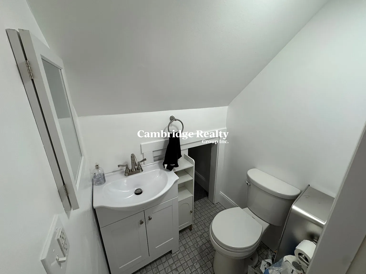 3 bed, 2.5 bath, $4,195 — Photo 4