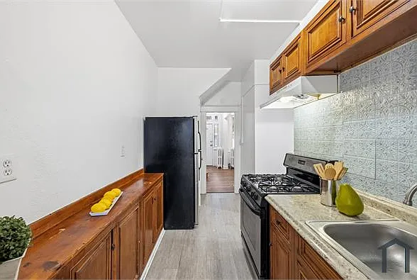 3310 Warder St NW — Photo 9