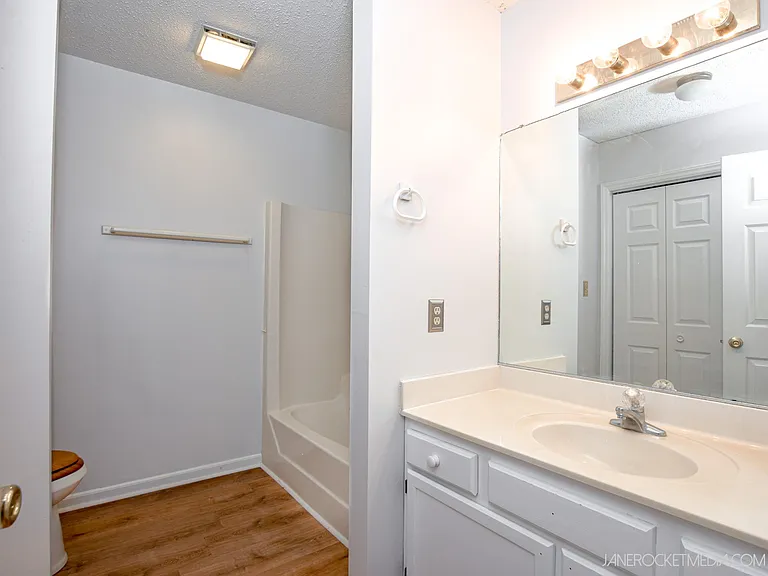 3949 Silver Chalice Dr — Photo 9