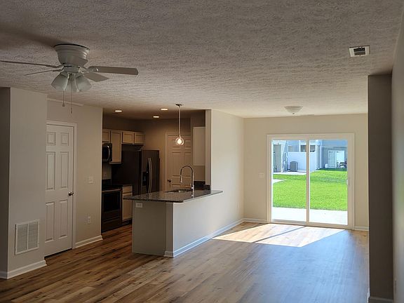 Living & Dining Area