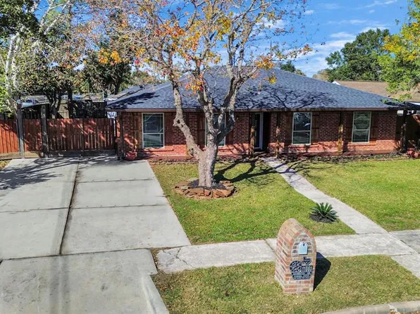 11003 Sagehill Dr, Houston, TX 77089