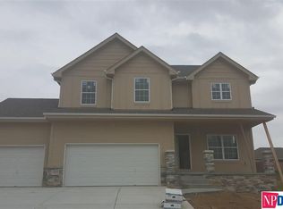 5369 N 152nd St, Omaha, NE 68116