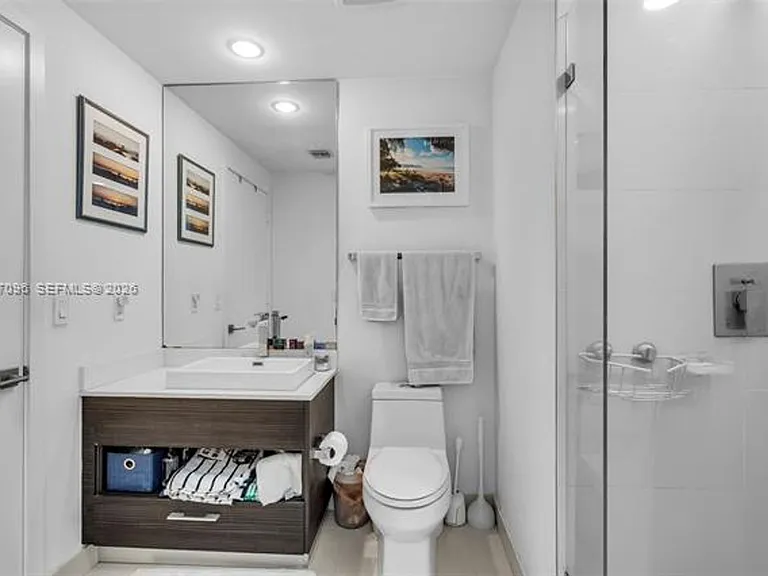 55 SW 9th St #CU-2407 — Photo 10