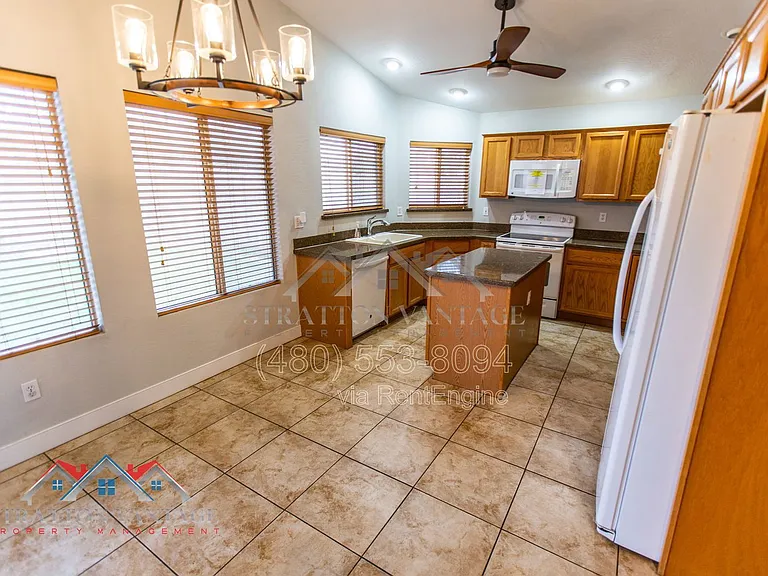 721 S Williams Pl — Photo 12
