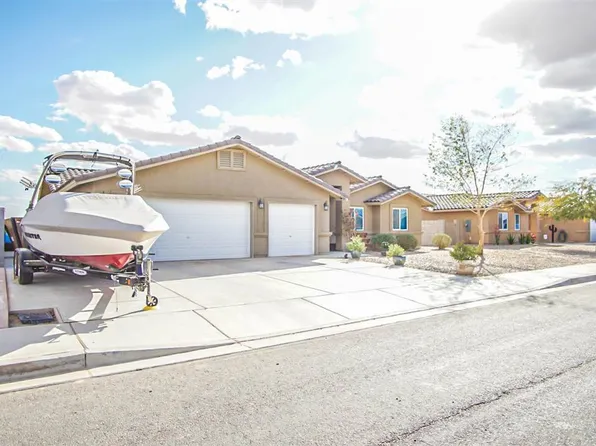 7587 E 41st St, Yuma, AZ 85365