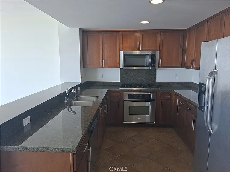 400 W Ocean Blvd #1102 — Photo 9