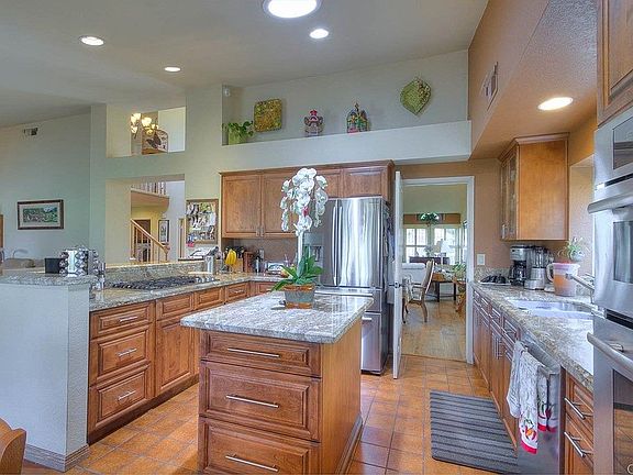 5th image of 2596 Magellan Ln