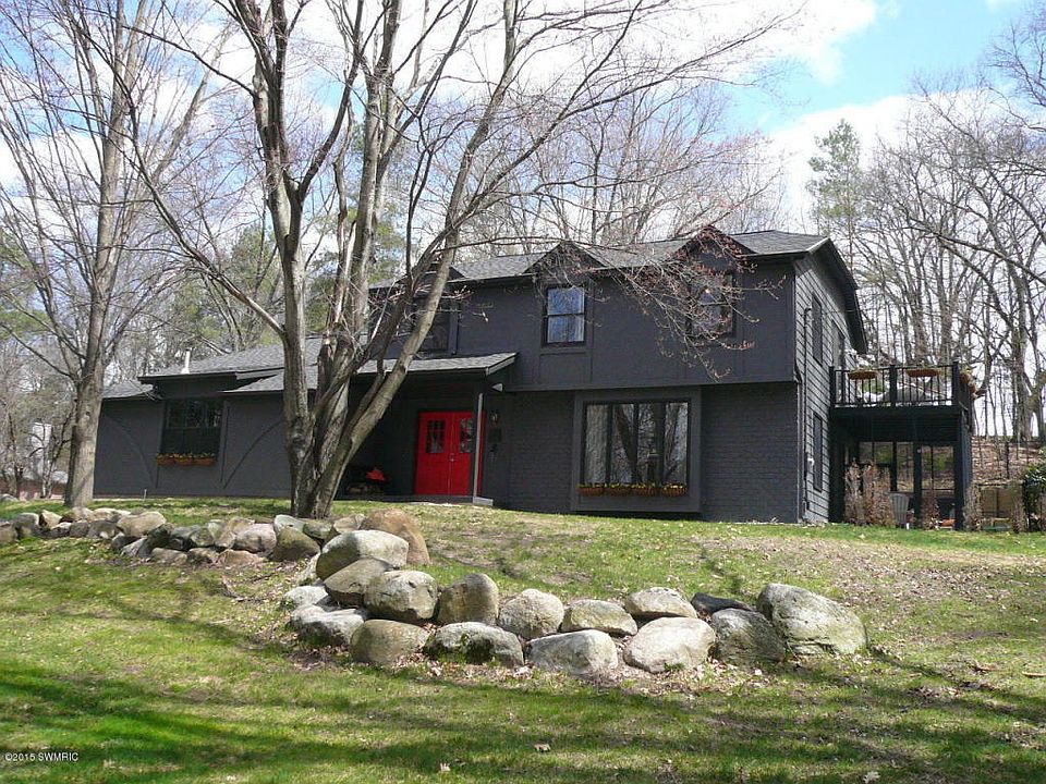 1st image of 1505 River Oaks Dr SE
