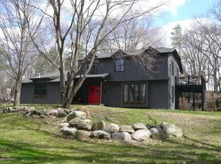 1505 River Oaks Dr SE, Ada, MI 49301