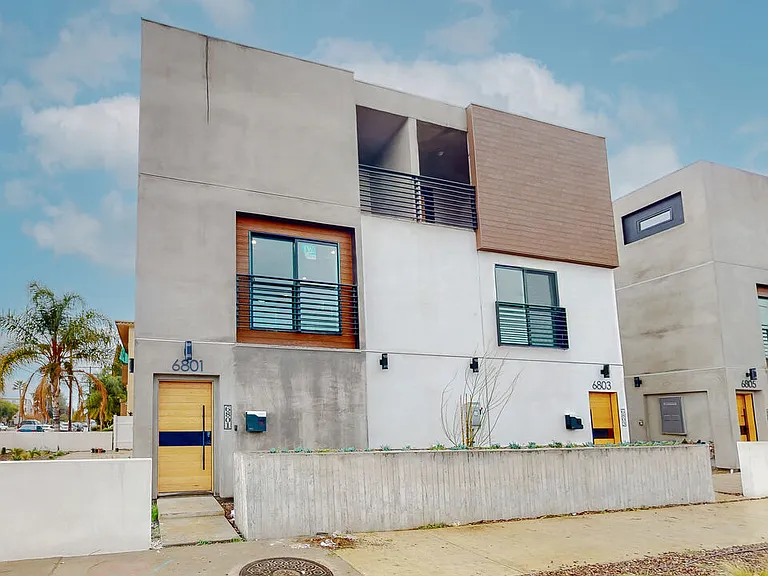 6811 Gloria Ave — Photo 35