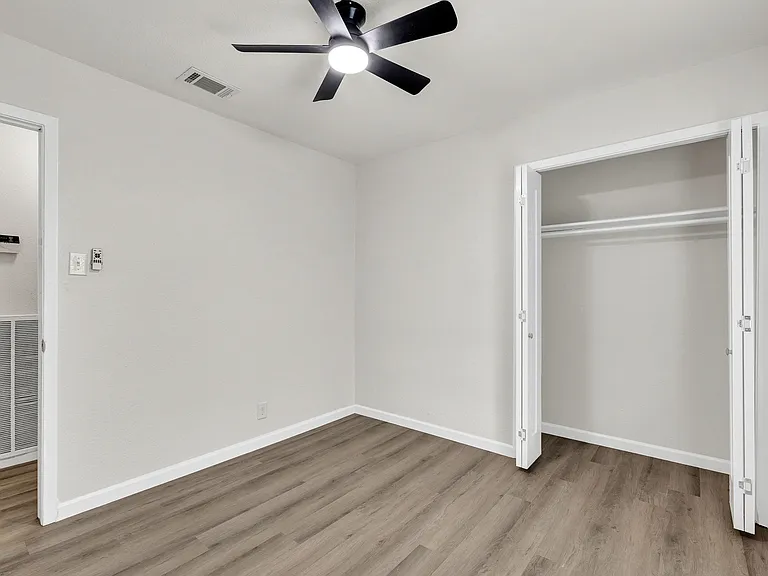 6007 E Valley Forge Ave — Photo 31