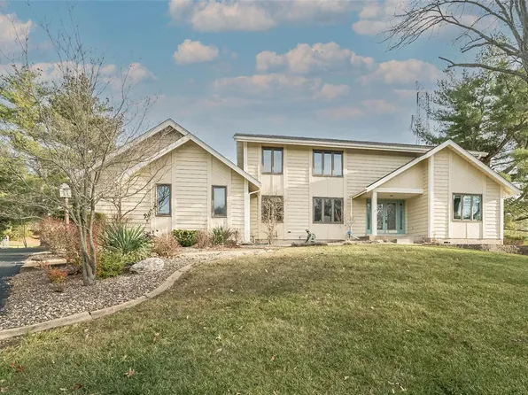 2226 Kehrsgrove Ct, Chesterfield, MO 63005