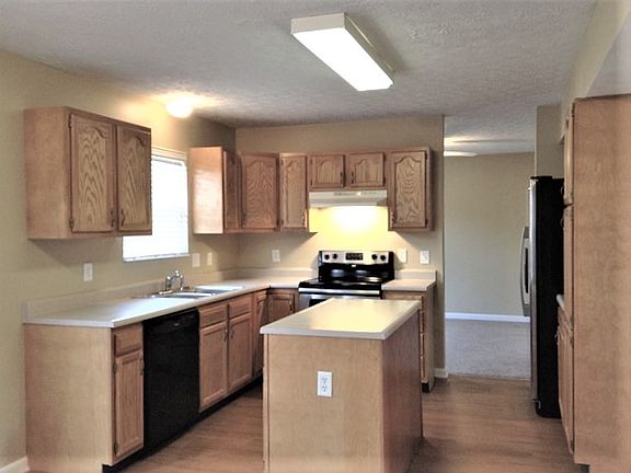4th image of 3502 Winterwood Dr