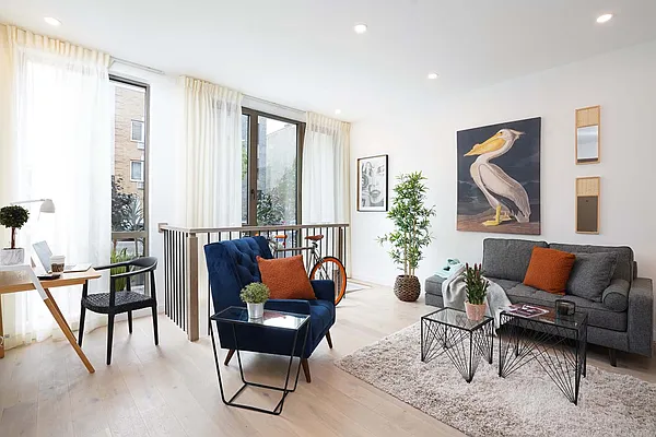 Sold by The InHouse Group | media 3