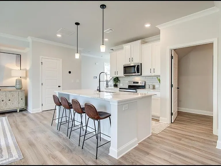 4673 Cypress Landing Way — Photo 12